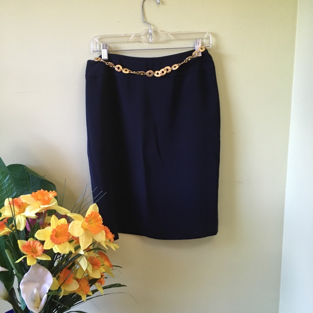 Kasper navy blue skirt.